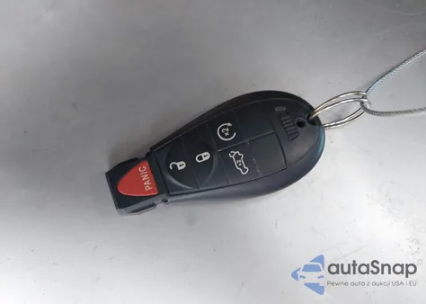 2015 Jeep Cherokee Latitude из США, поврежденный, VIN 1C4PJLCB9FW670744